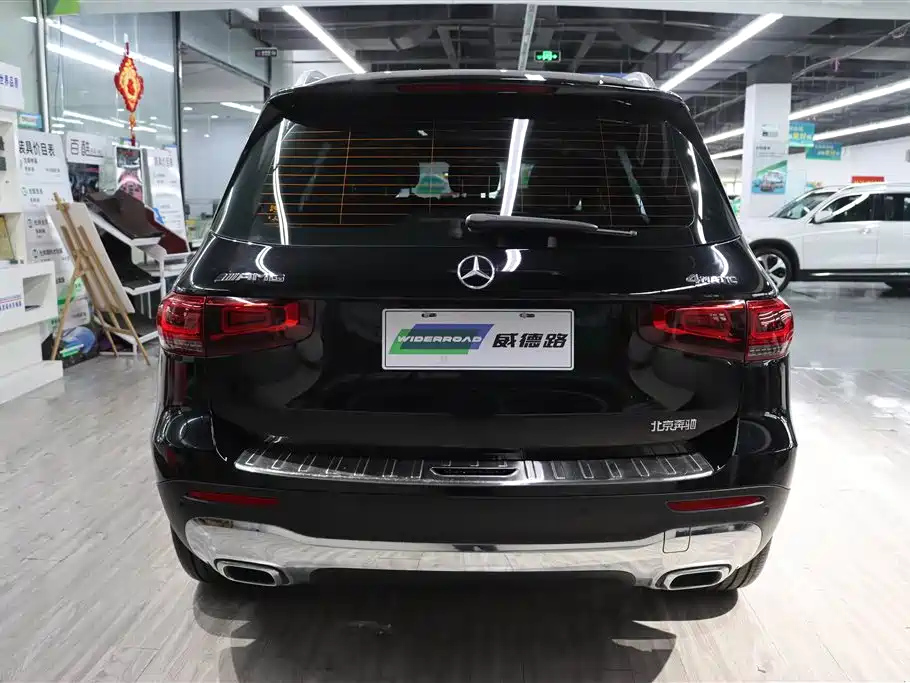 MERCEDES BENZ GLB 2023