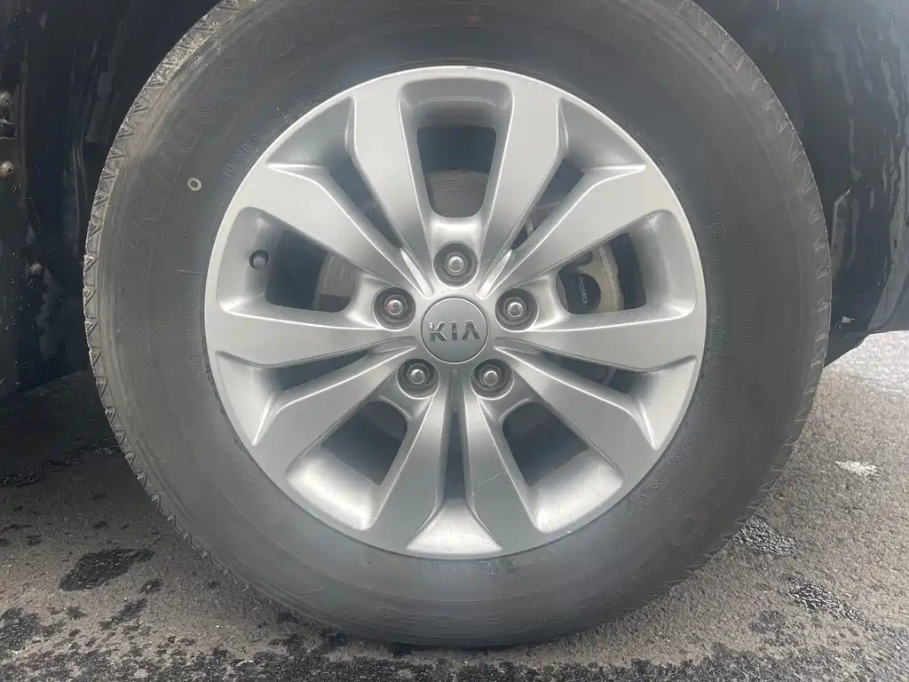 KIA SPORTAGE 2013