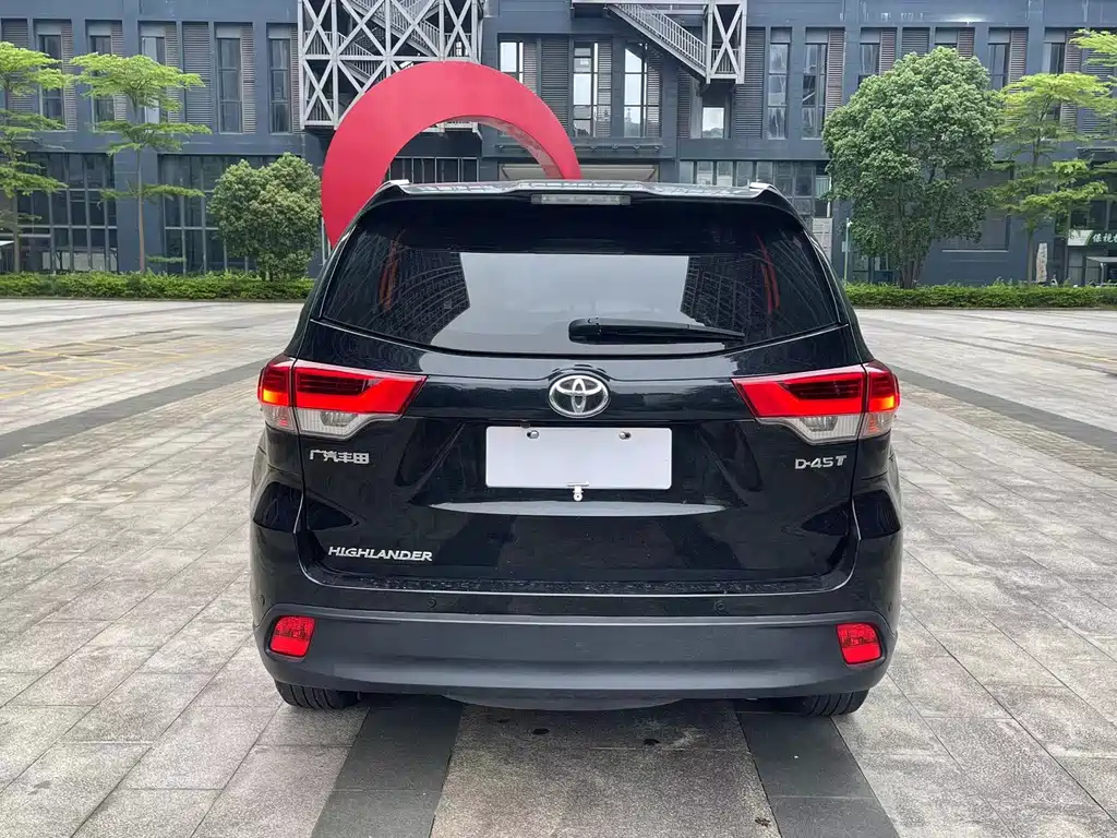 TOYOTA HIGHLANDER 2020