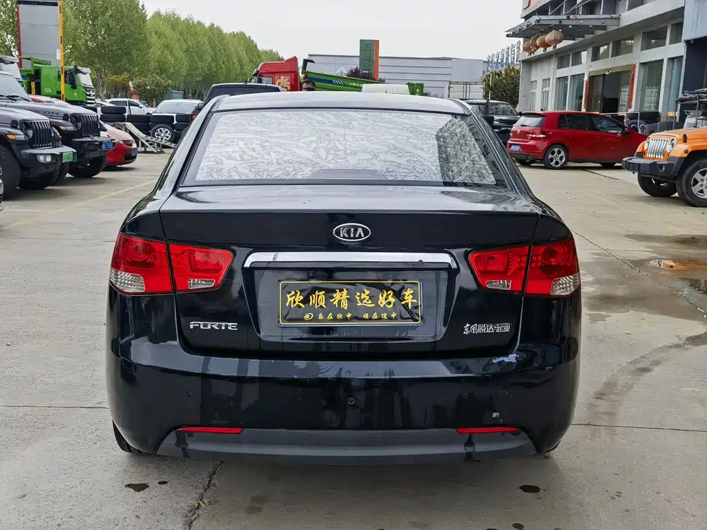 KIA FORTE 2011