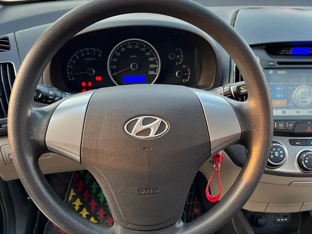 HYUNDAI CELESTA 2013