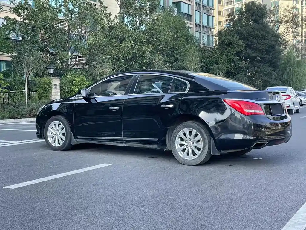 BUICK LACROSSE 2016
