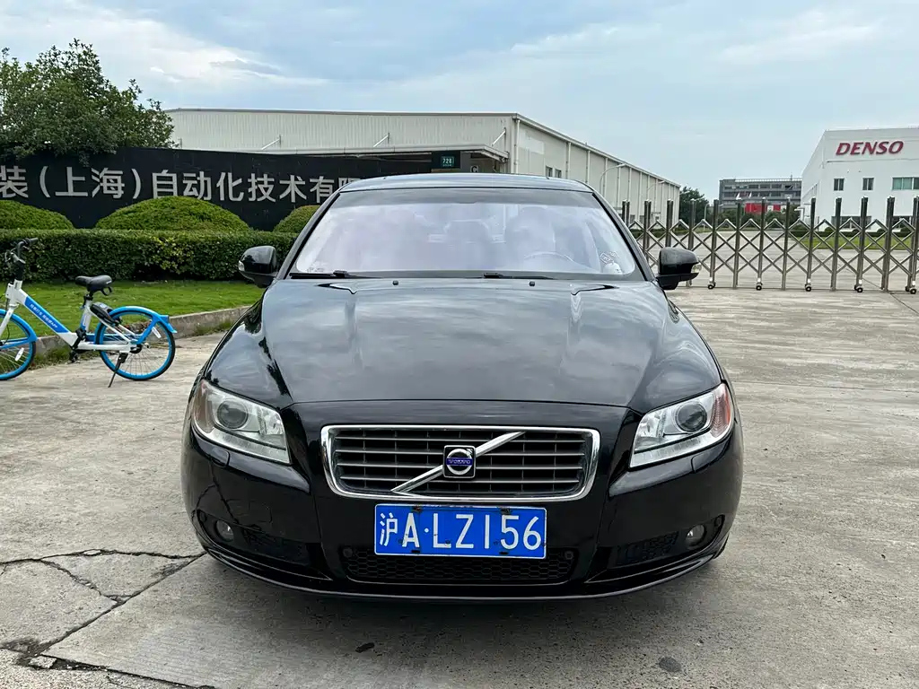 VOLVO S80L 2009