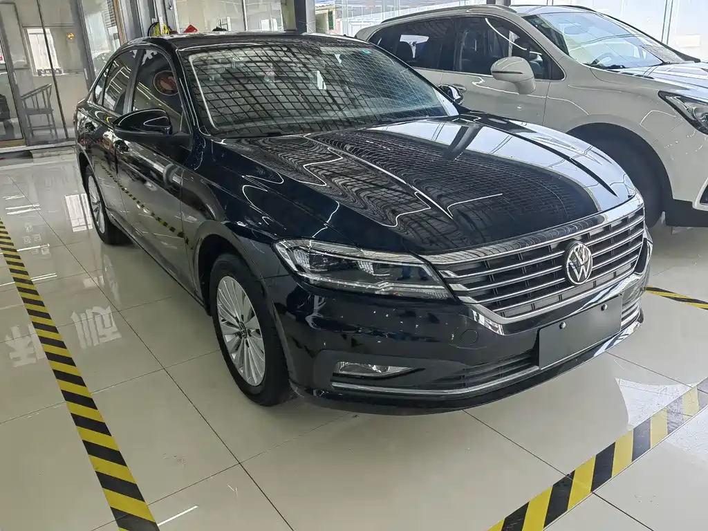 VOLKSWAGEN LAVIDA 2021
