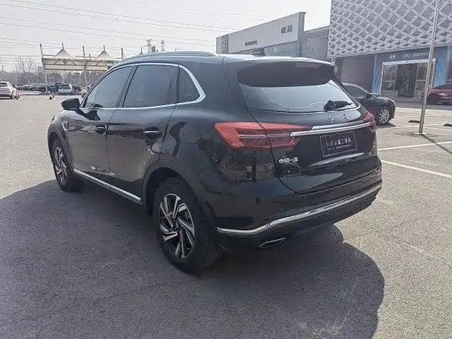 HONGQI HS5 2022