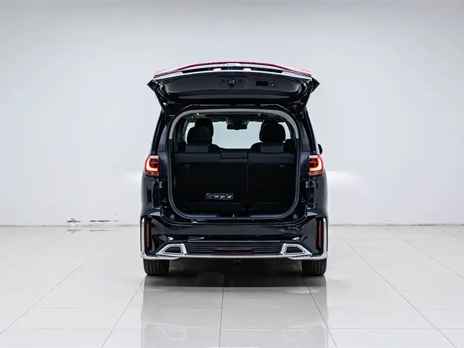 TRUMPCHI M8 2022