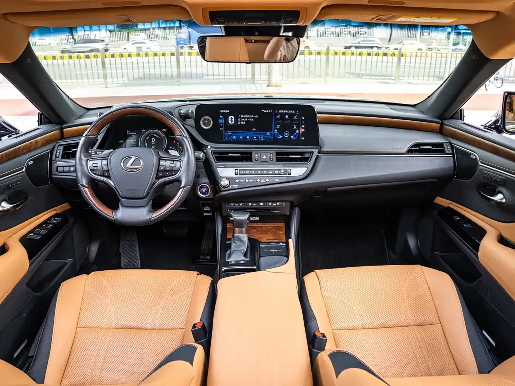 LEXUS ES 2022