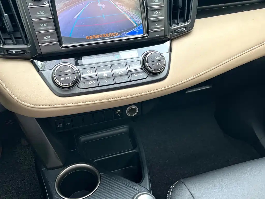 TOYOTA RAV4 RONGFANG 2016