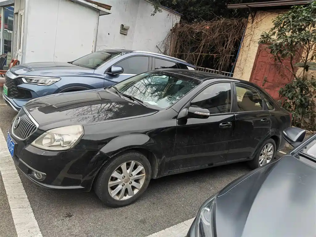 BUICK EXCELLE 2012