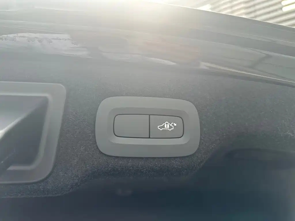 VOLVO S90 2020