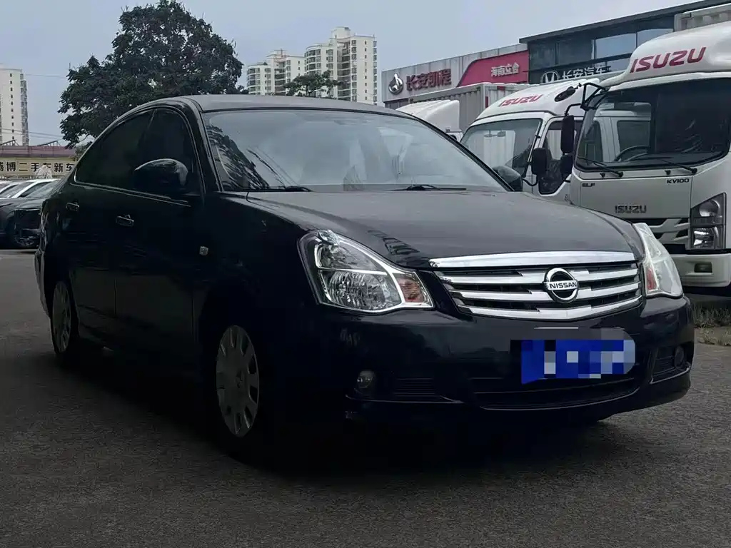 NISSAN SYLPHY 2018