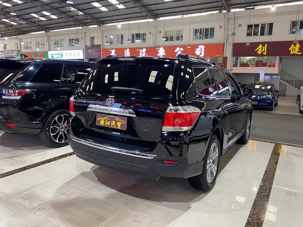 TOYOTA HIGHLANDER 2014