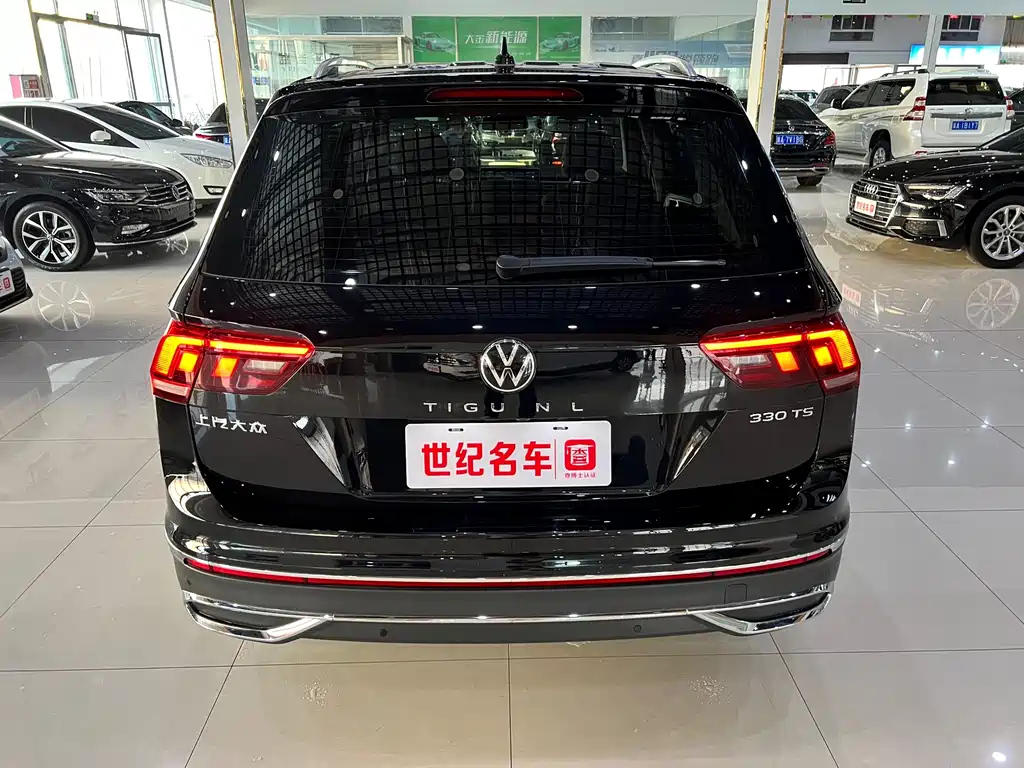 VOLKSWAGEN TIGUAN L 2021