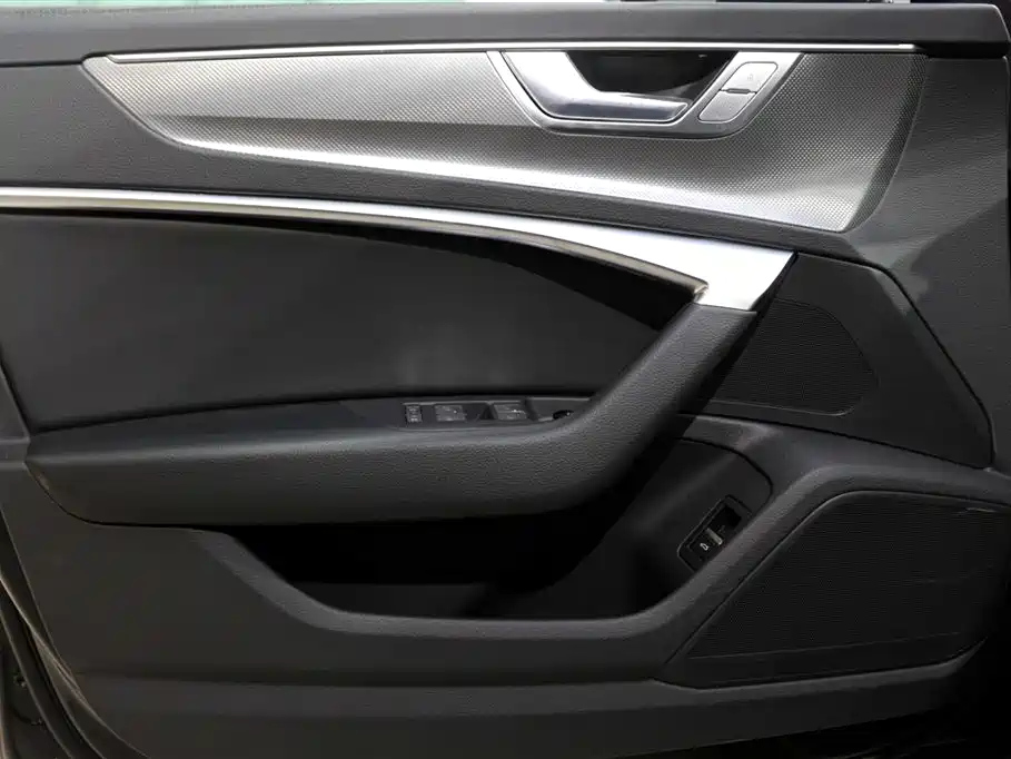 AUDI A6L 2024