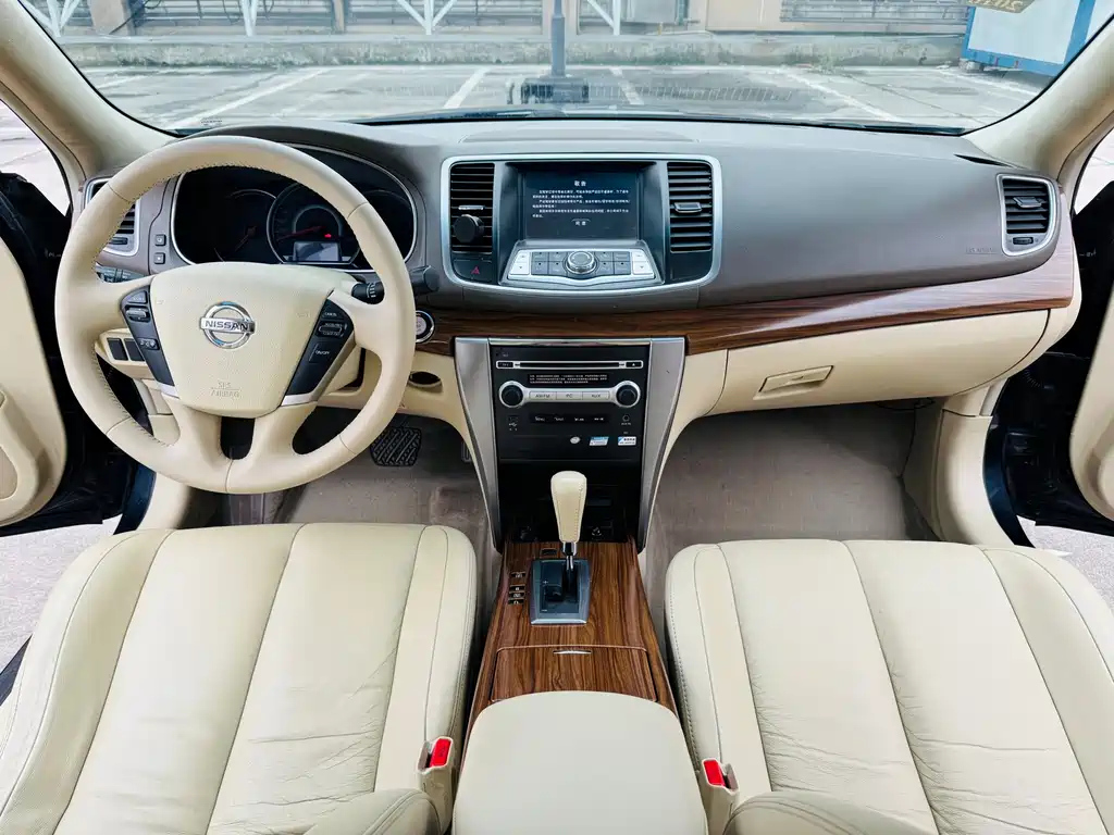 NISSAN TEANA 2012