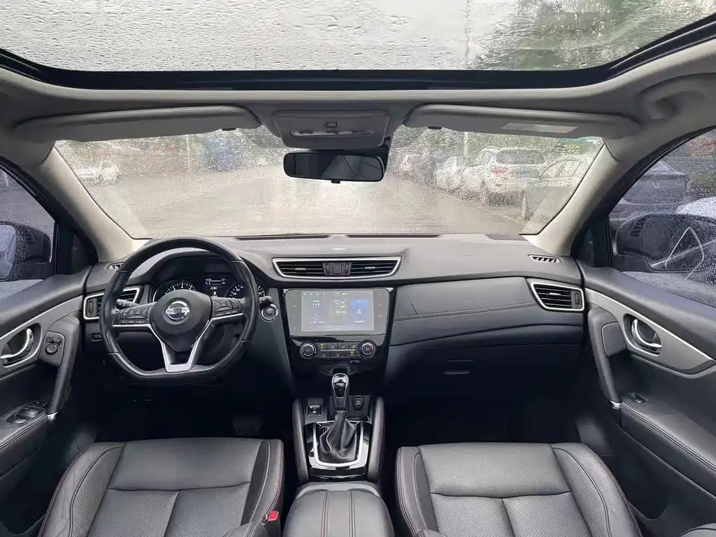 NISSAN QASHQAI 2020