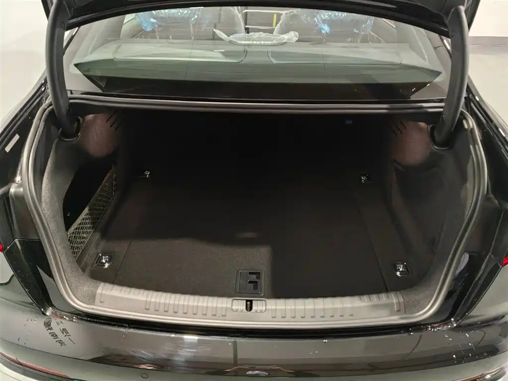 AUDI A6L 2024