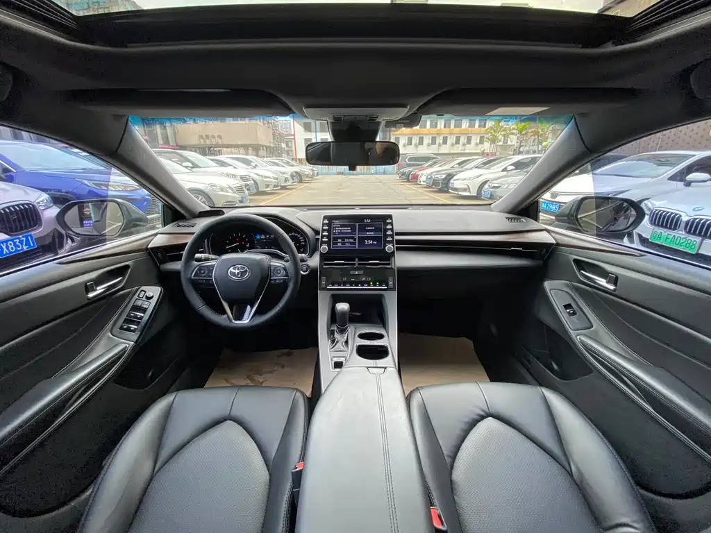 TOYOTA AVALON 2021