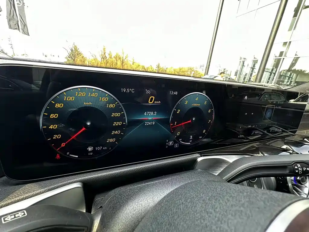 MERCEDES BENZ GLB 2022