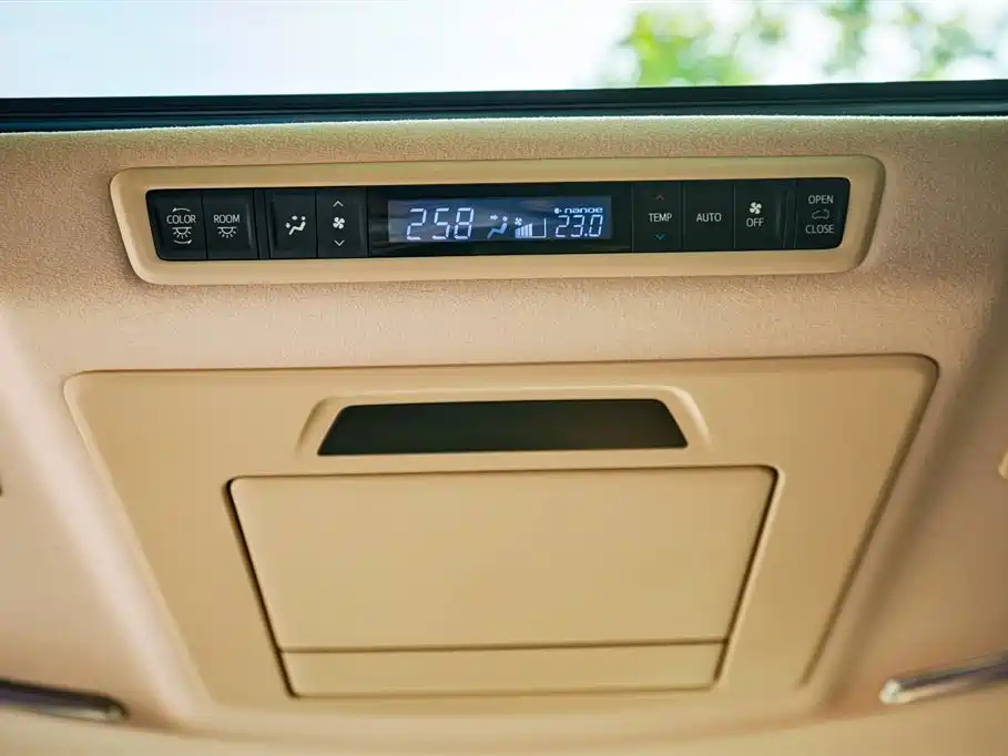TOYOTA ALPHARD 2018