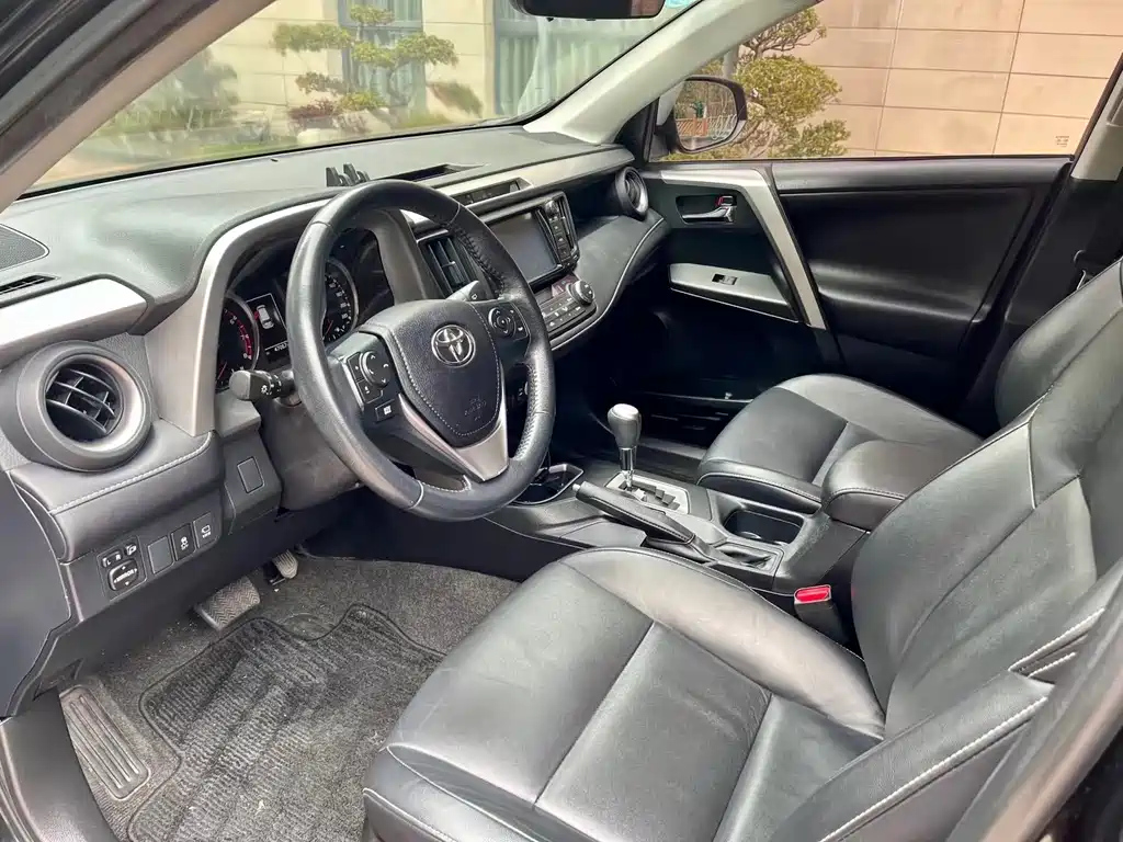 TOYOTA RAV4 RONGFANG 2018
