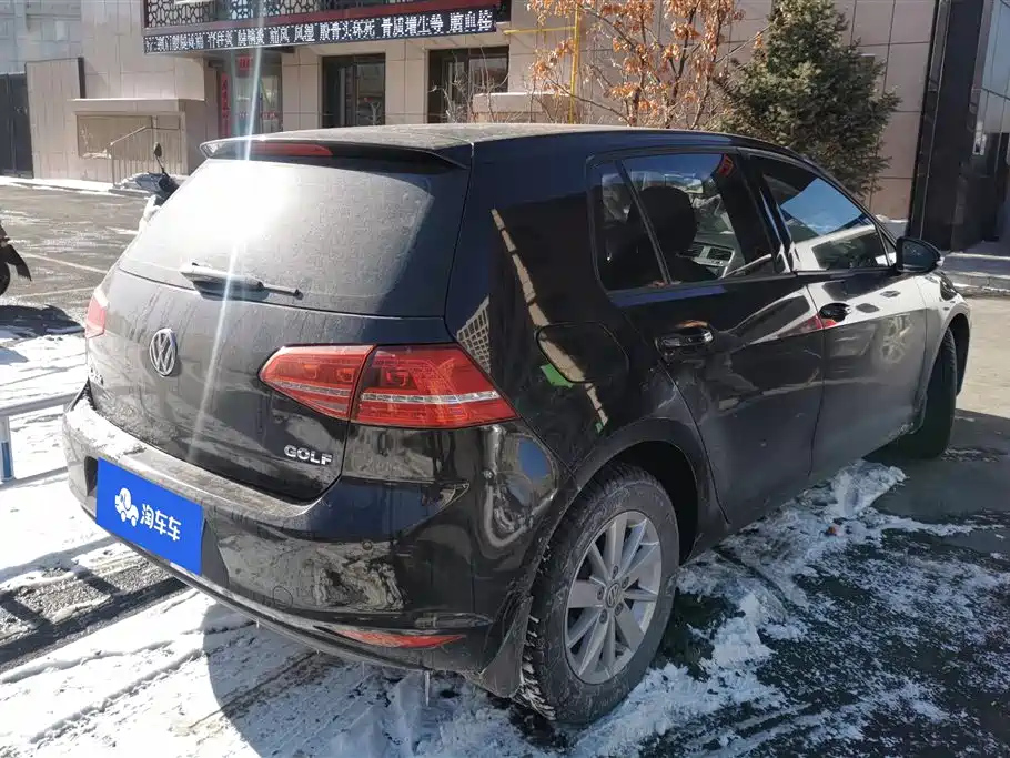 VOLKSWAGEN GOLF 2014