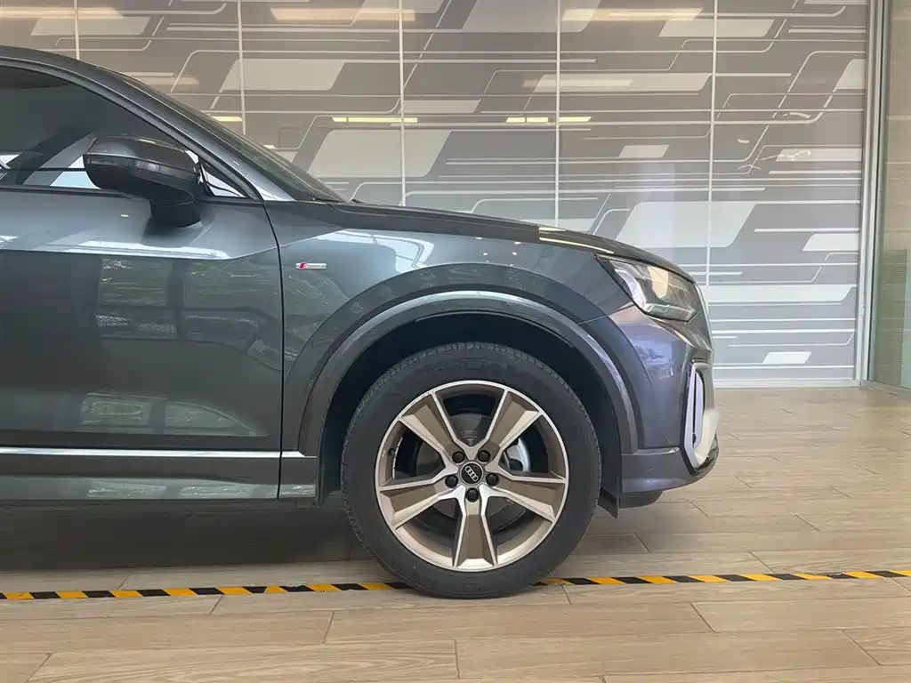 AUDI Q2L 2023