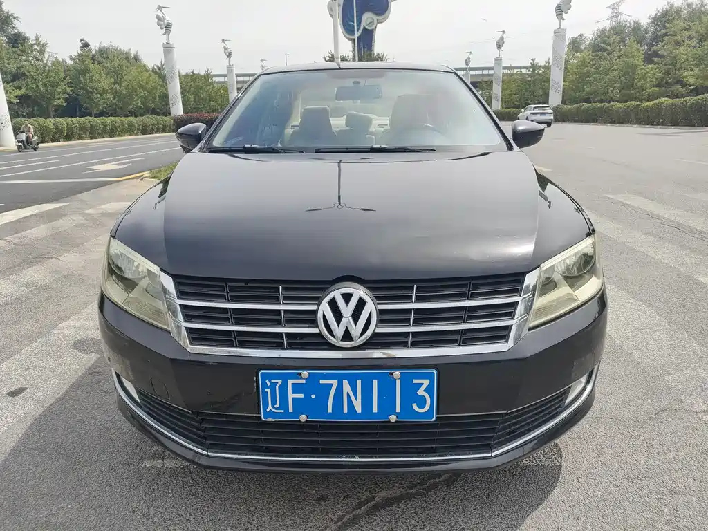VOLKSWAGEN LAVIDA 2013