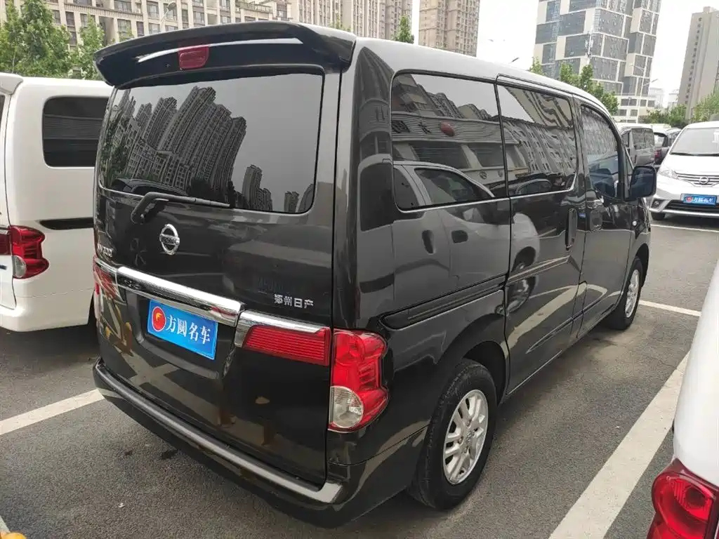 NISSAN NV200 2020