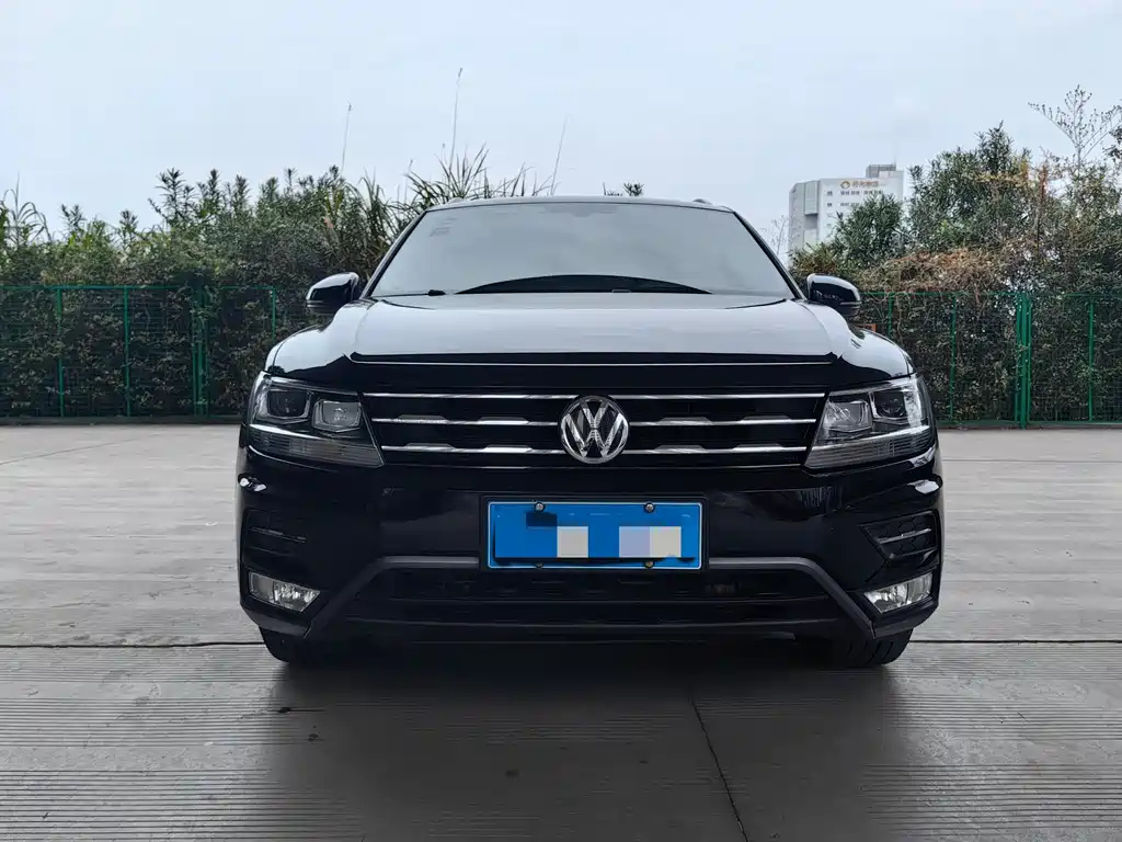 VOLKSWAGEN TIGUAN L 2020