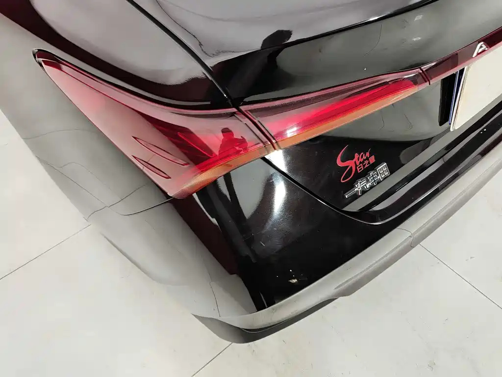 TOYOTA AVALON 2019