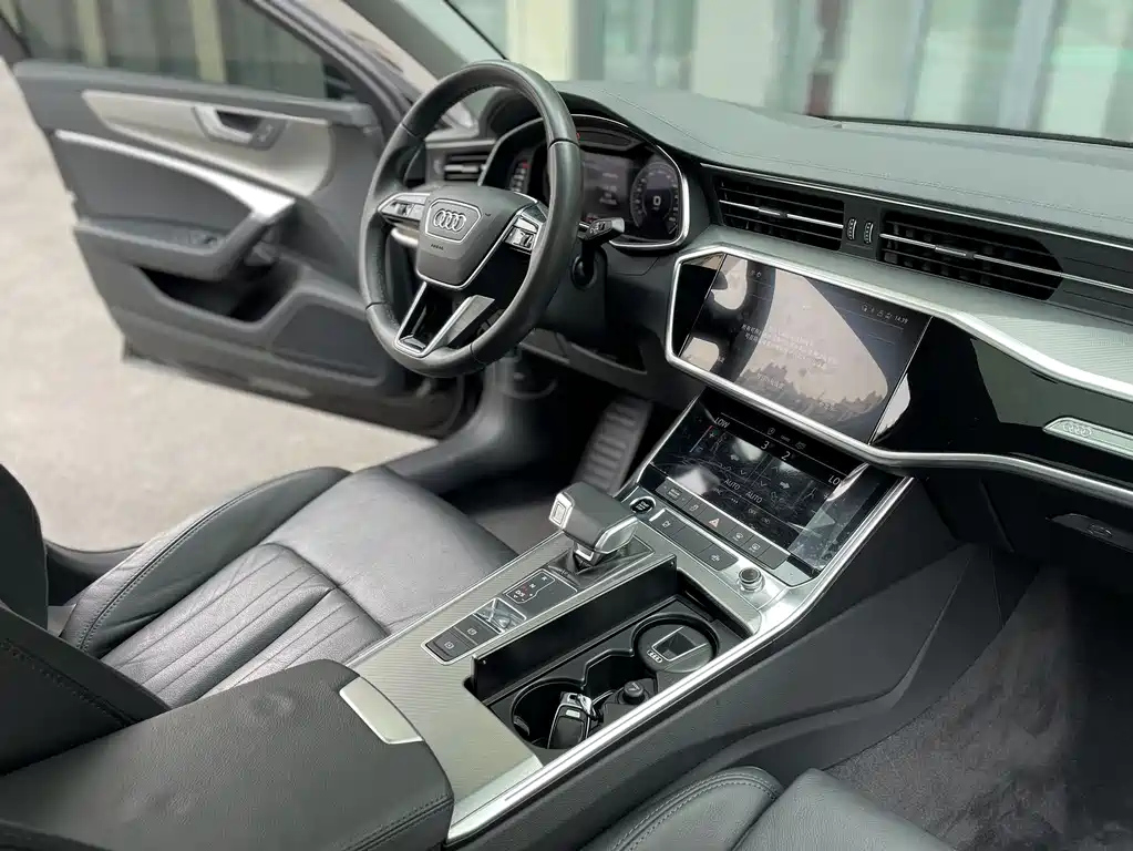 AUDI A6L 2021