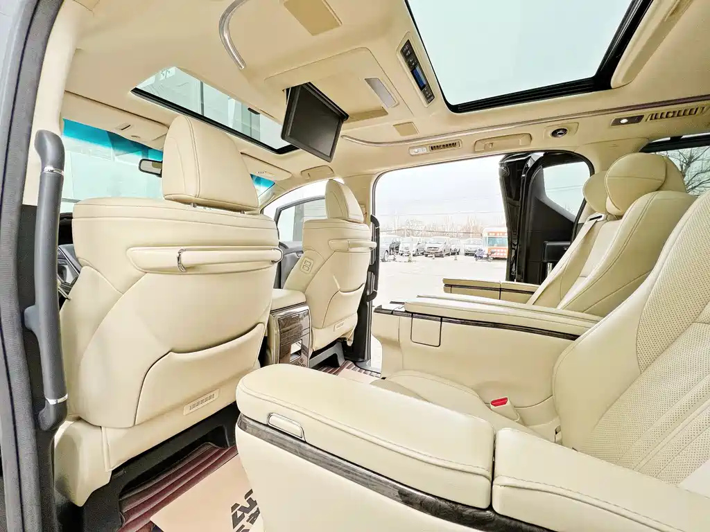 TOYOTA ALPHARD 2019