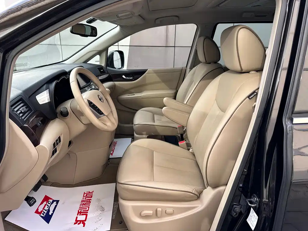 NISSAN QUEST 2018