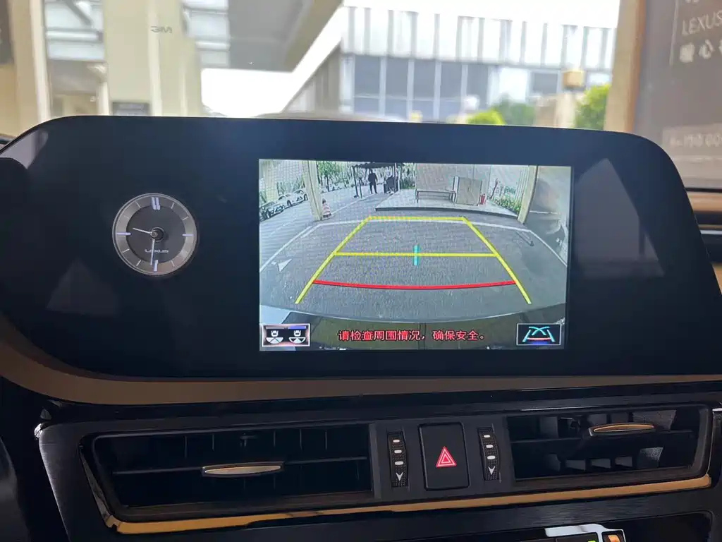 LEXUS ES 2022