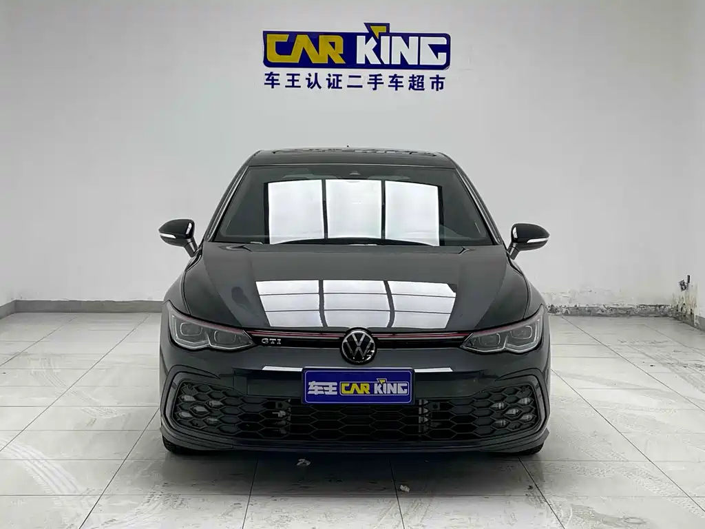 VOLKSWAGEN GOLF 2022