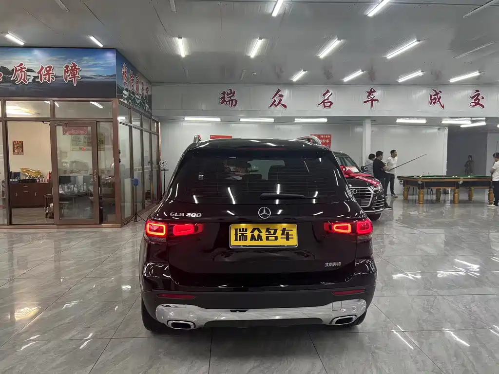 MERCEDES BENZ GLB 2021