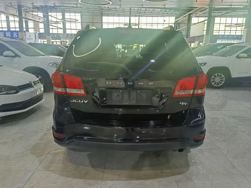DODGE JCUV 2014
