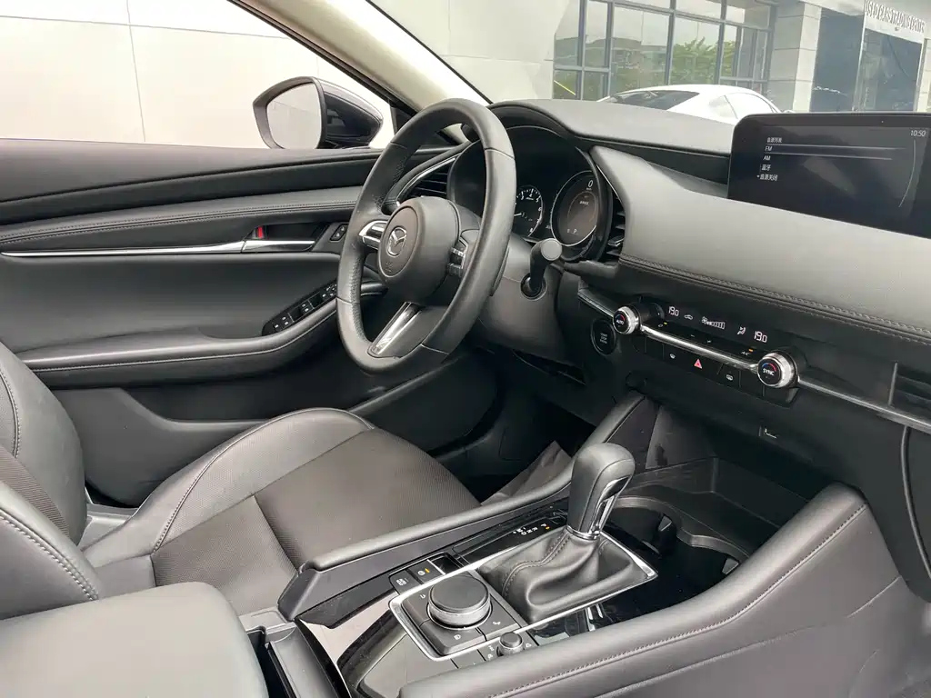 MAZDA 3 AXELA 2021