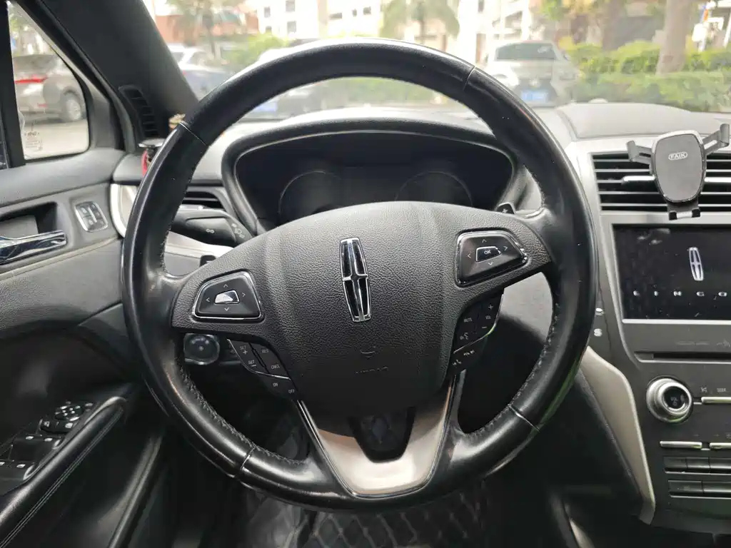 LINCOLN MKC 2017