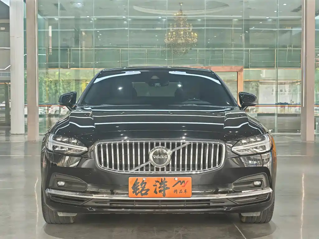 VOLVO S90 2021