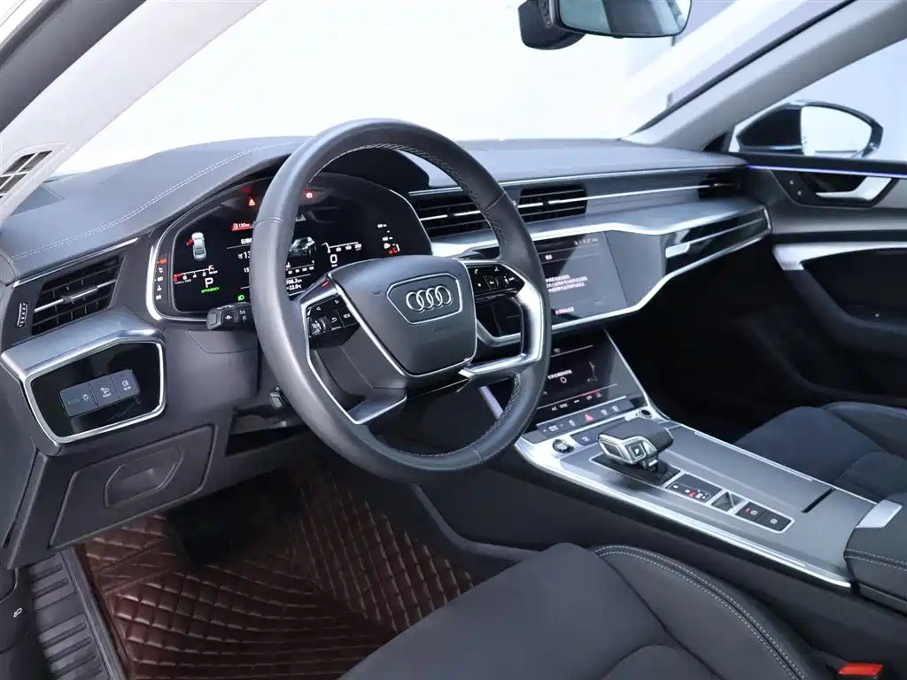 AUDI A7L 2023