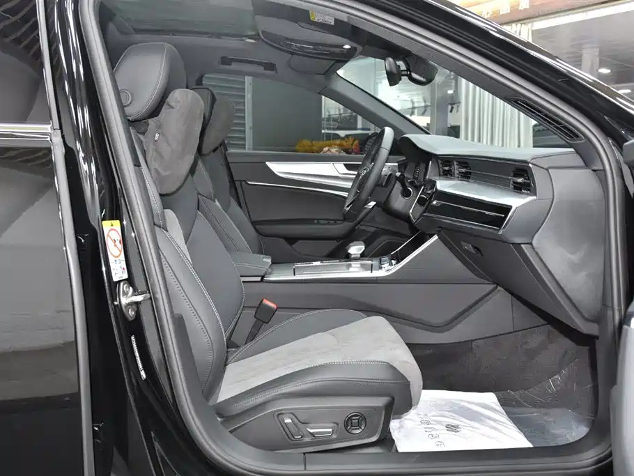 AUDI A6L 2023