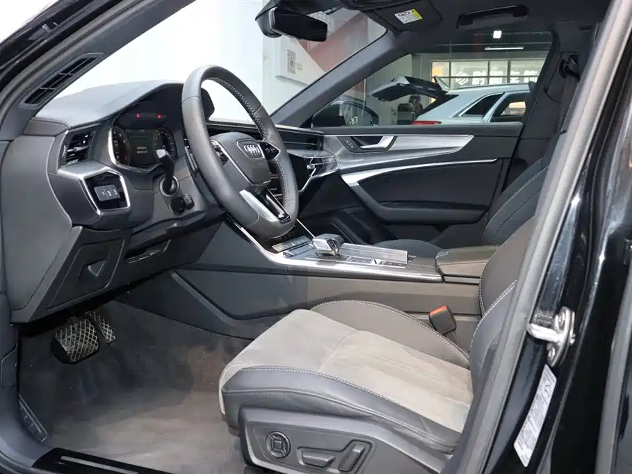 AUDI A6L 2021