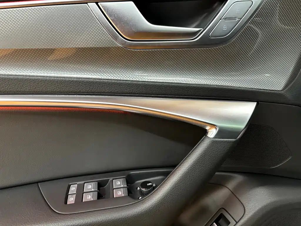 AUDI A6L 2023
