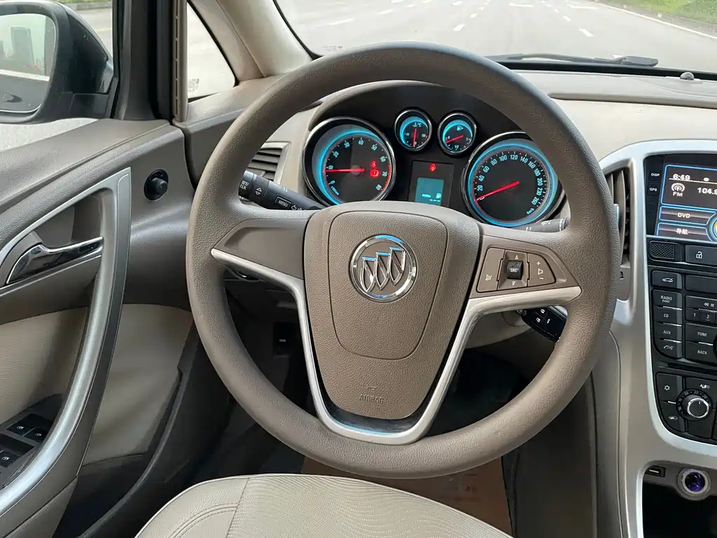 BUICK EXCELLE 2013