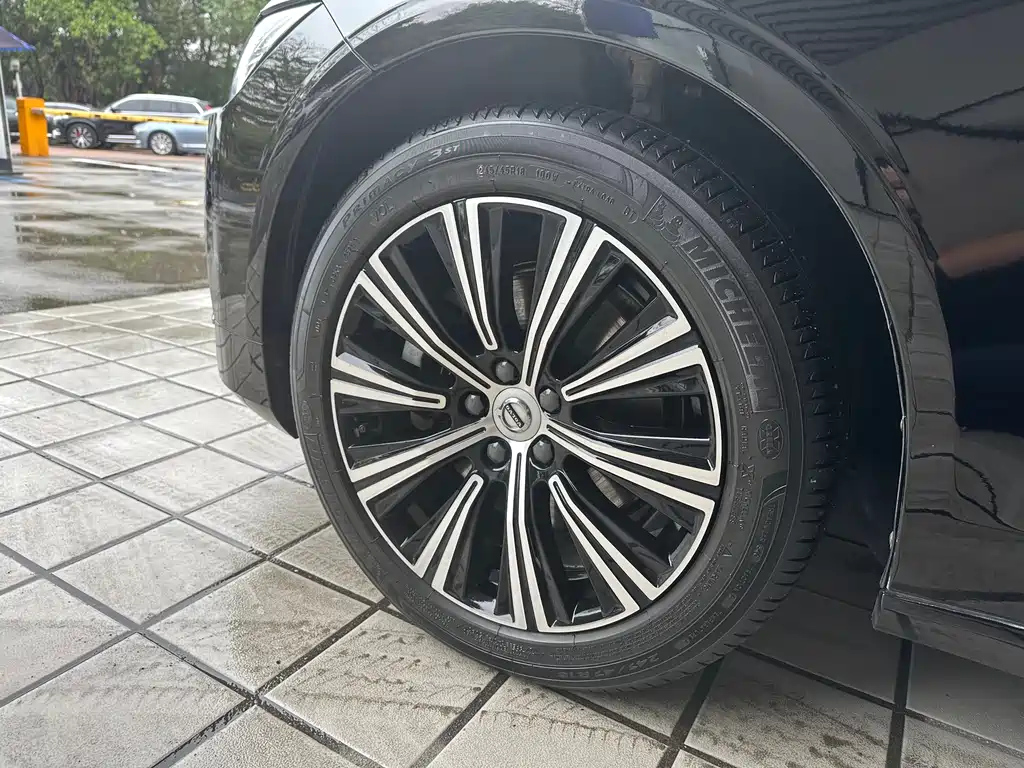 VOLVO S90 2021
