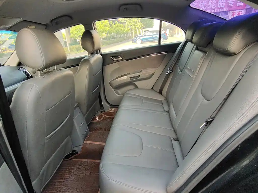 GEELY AUTO CLASSIC EMGRAND 2013