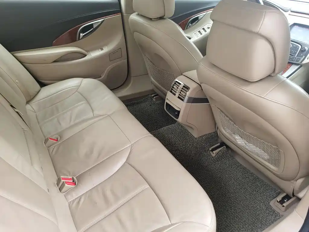 BUICK LACROSSE 2012