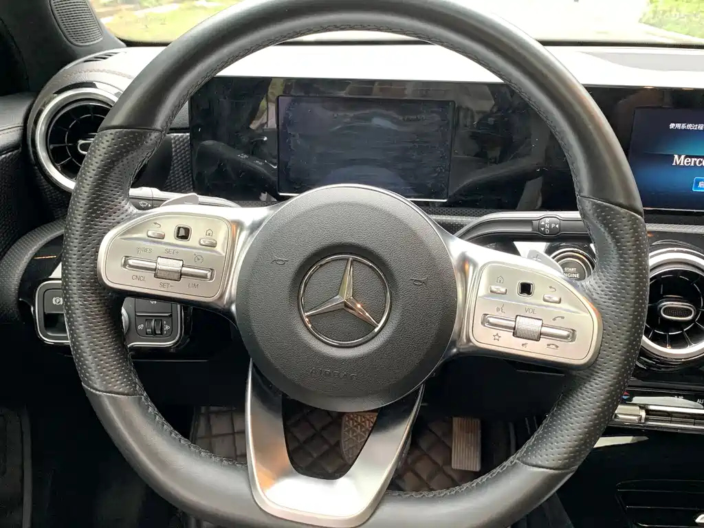MERCEDES BENZ A-CLASS 2019